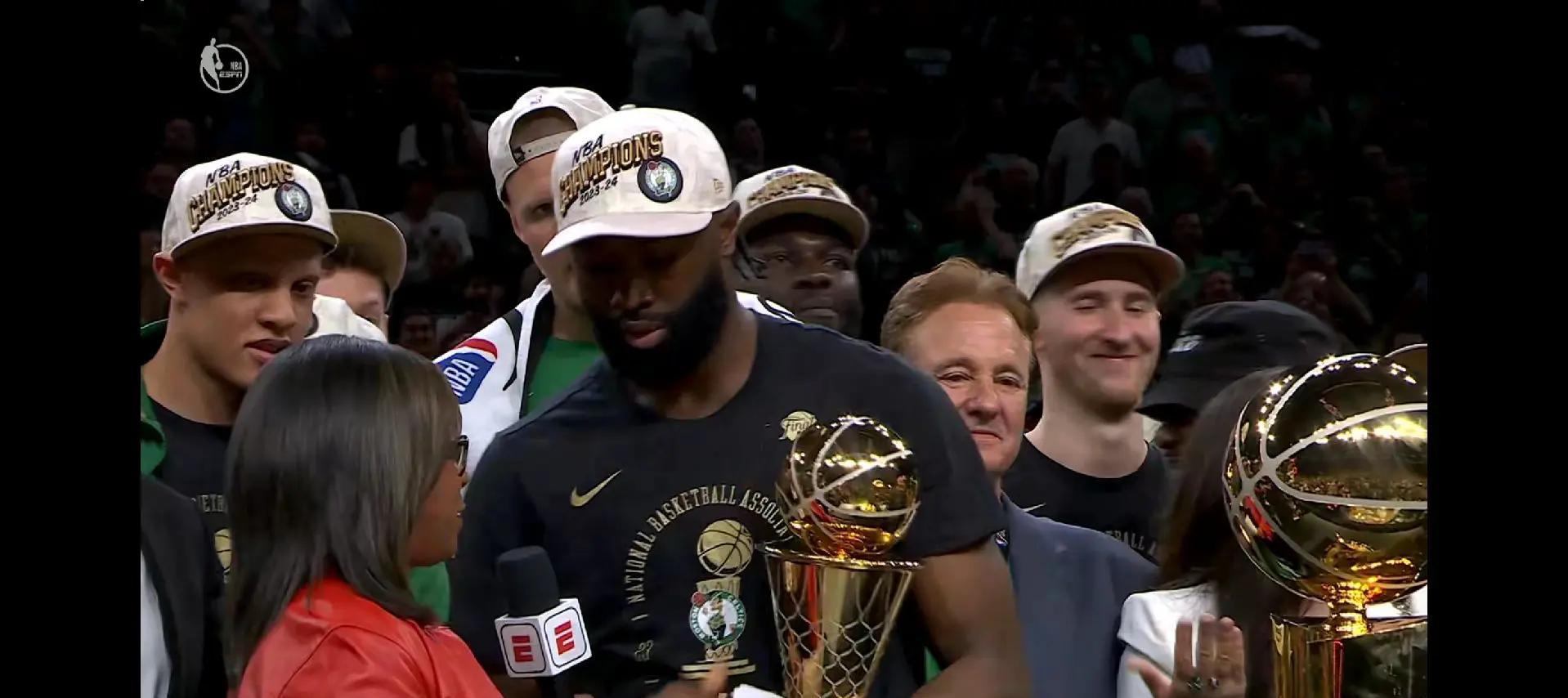 九游BT破解游戏凯尔特人球星三分绝杀，全场观众热烈欢呼，精华帮助无法.