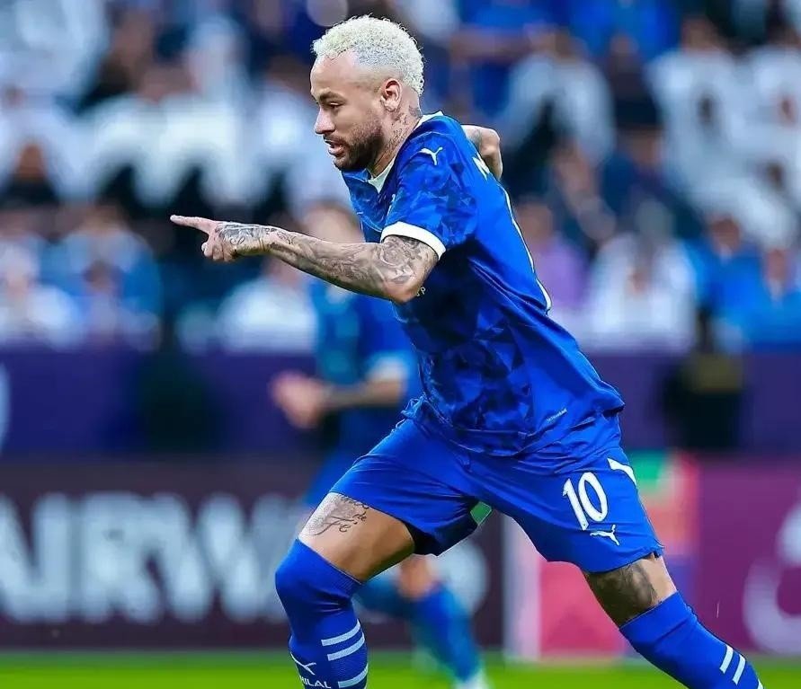 九游BT版官方版包含内马尔爆冷击败中国队，出色防守引爆全场！的词条