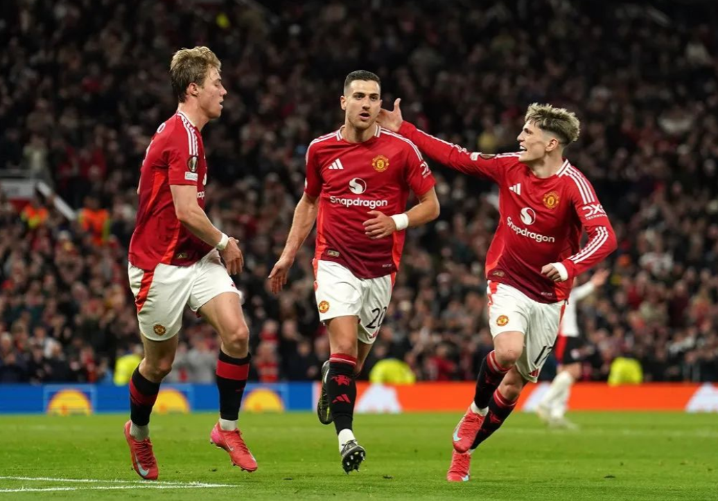 九游BT游戏下载大全曼联迎足总杯关键赛，清晨调整名单，质疑声仍在，年轻球员得到机会的简单介绍